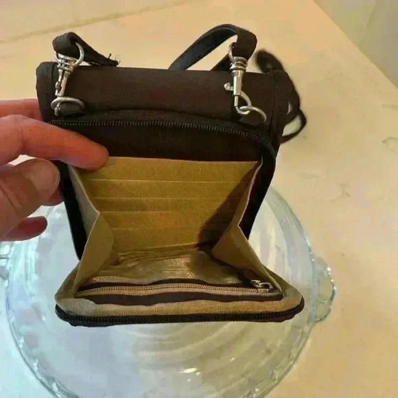 Travelon Small Crossbody Brown Bag New - Picture 6 of 7